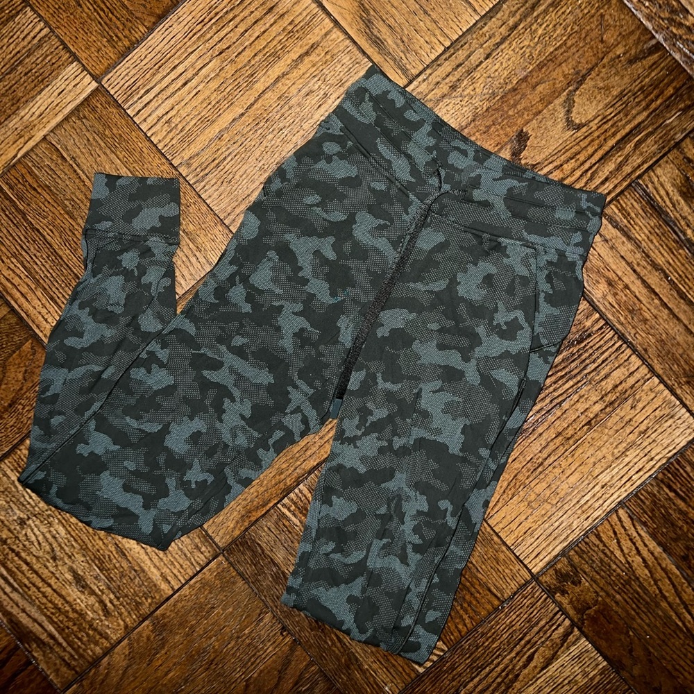 Lulu lemon joggers camo